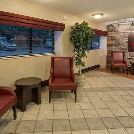 Red Roof Inn Detroit-Rochester Hills/ Auburn Hills ภายนอก รูปภาพ