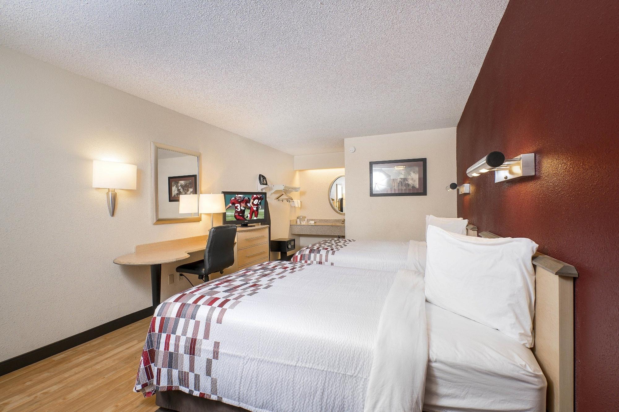 Red Roof Inn Detroit-Rochester Hills/ Auburn Hills ภายนอก รูปภาพ
