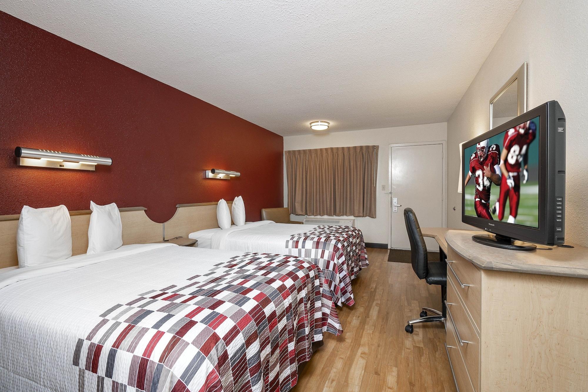 Red Roof Inn Detroit-Rochester Hills/ Auburn Hills ภายนอก รูปภาพ