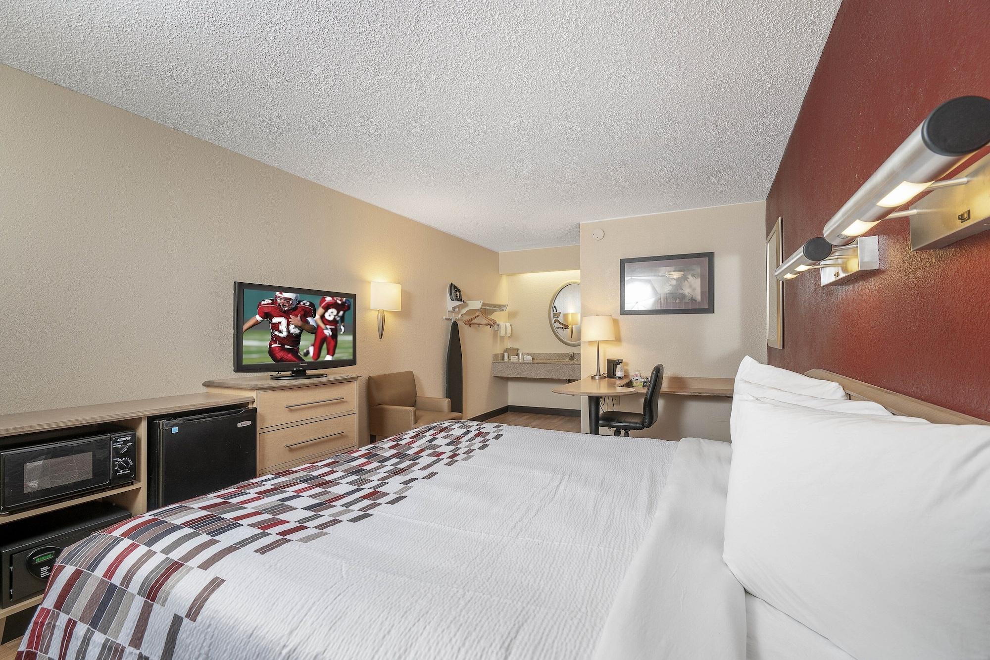 Red Roof Inn Detroit-Rochester Hills/ Auburn Hills ภายนอก รูปภาพ