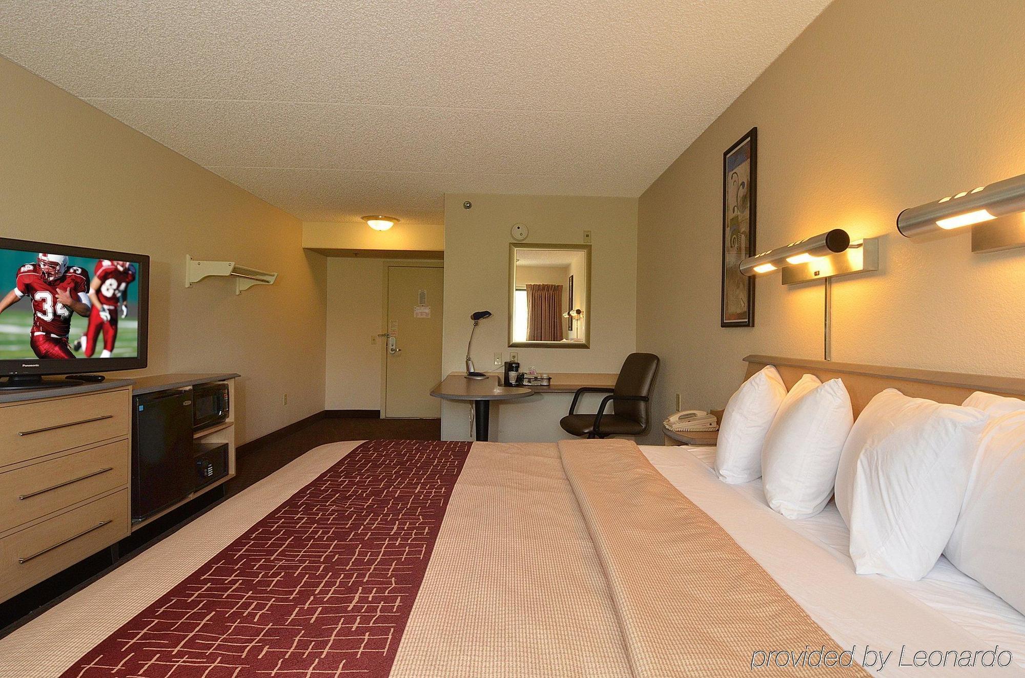 Red Roof Inn Detroit-Rochester Hills/ Auburn Hills ภายนอก รูปภาพ