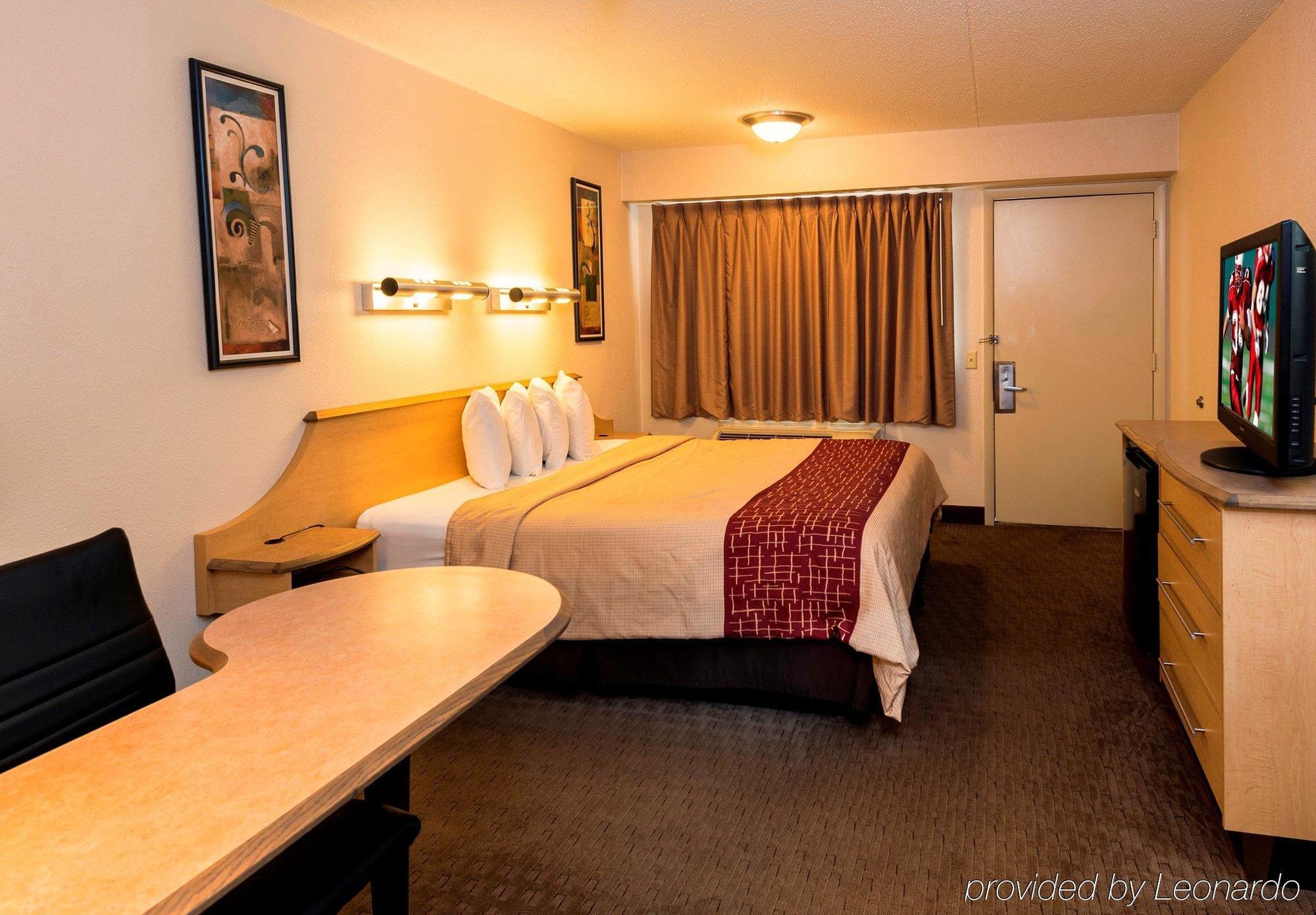 Red Roof Inn Detroit-Rochester Hills/ Auburn Hills ภายนอก รูปภาพ