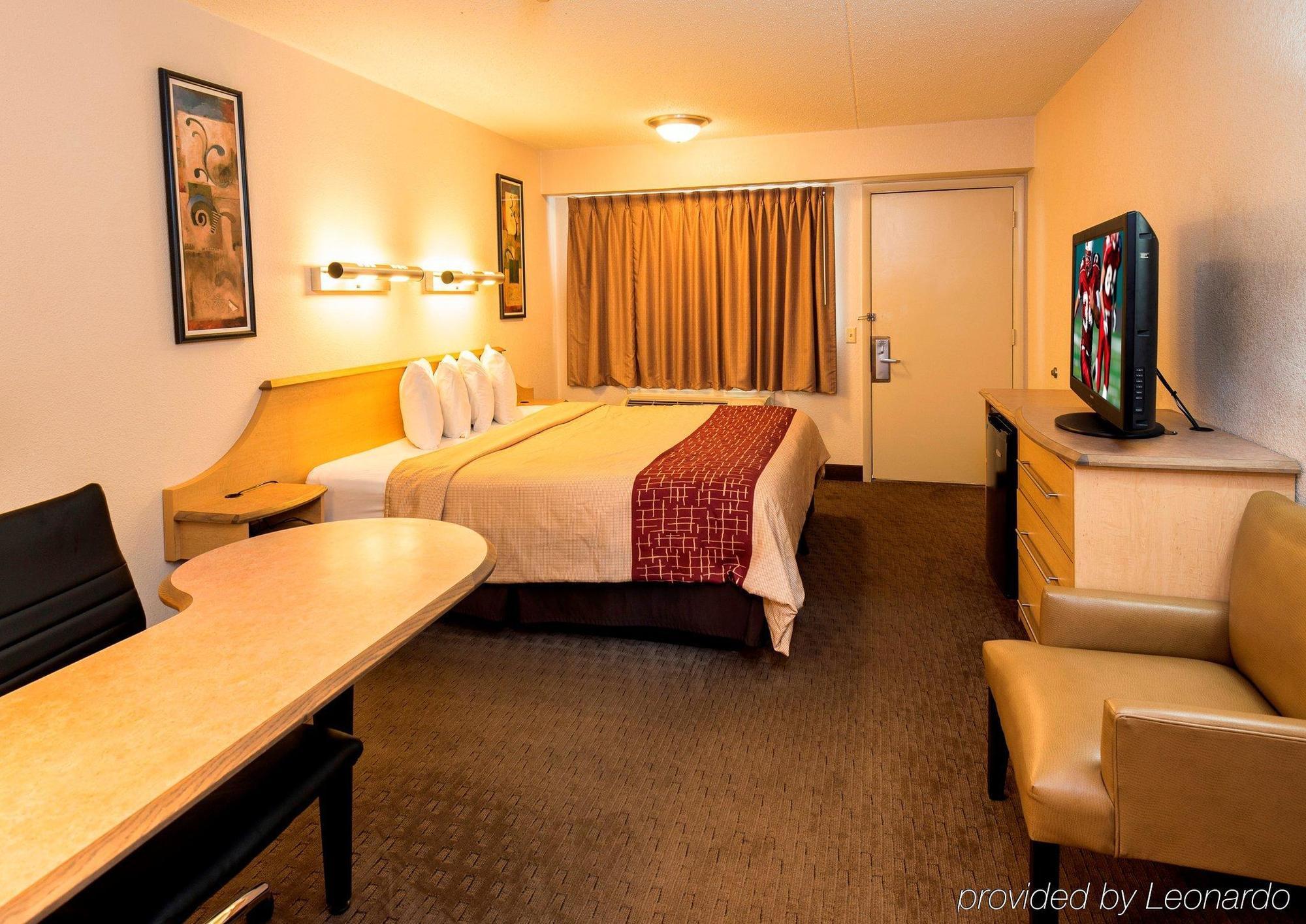 Red Roof Inn Detroit-Rochester Hills/ Auburn Hills ภายนอก รูปภาพ