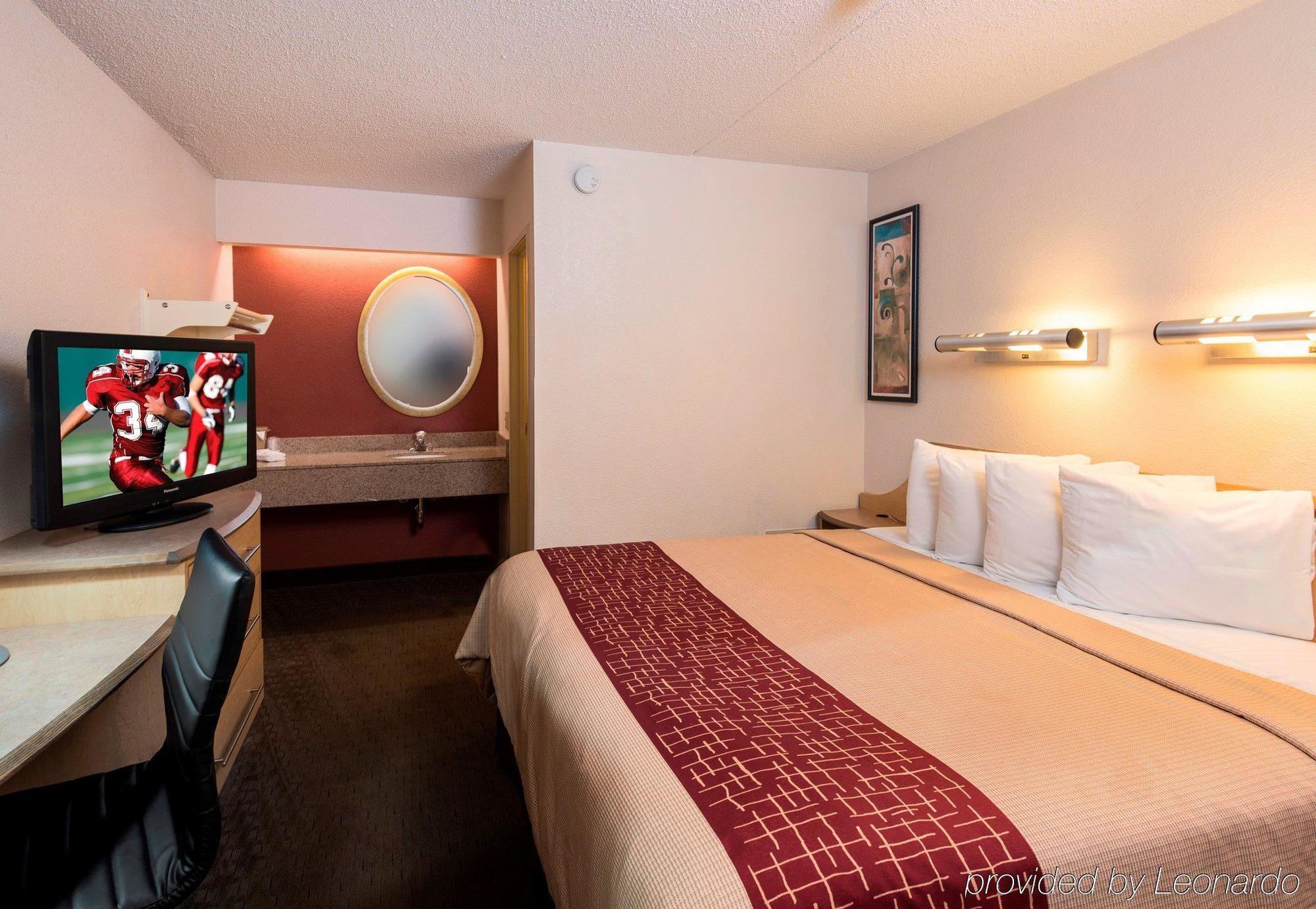 Red Roof Inn Detroit-Rochester Hills/ Auburn Hills ภายนอก รูปภาพ