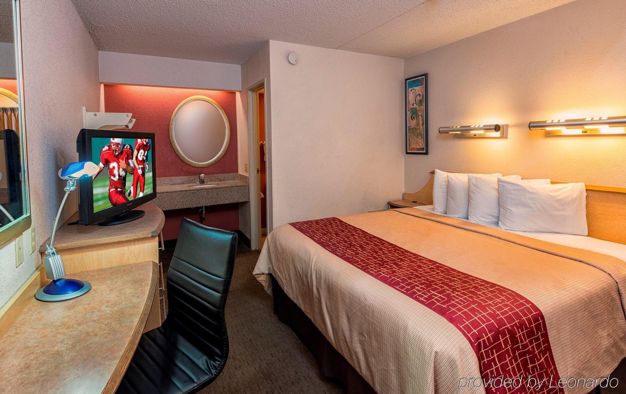 Red Roof Inn Detroit-Rochester Hills/ Auburn Hills ภายนอก รูปภาพ