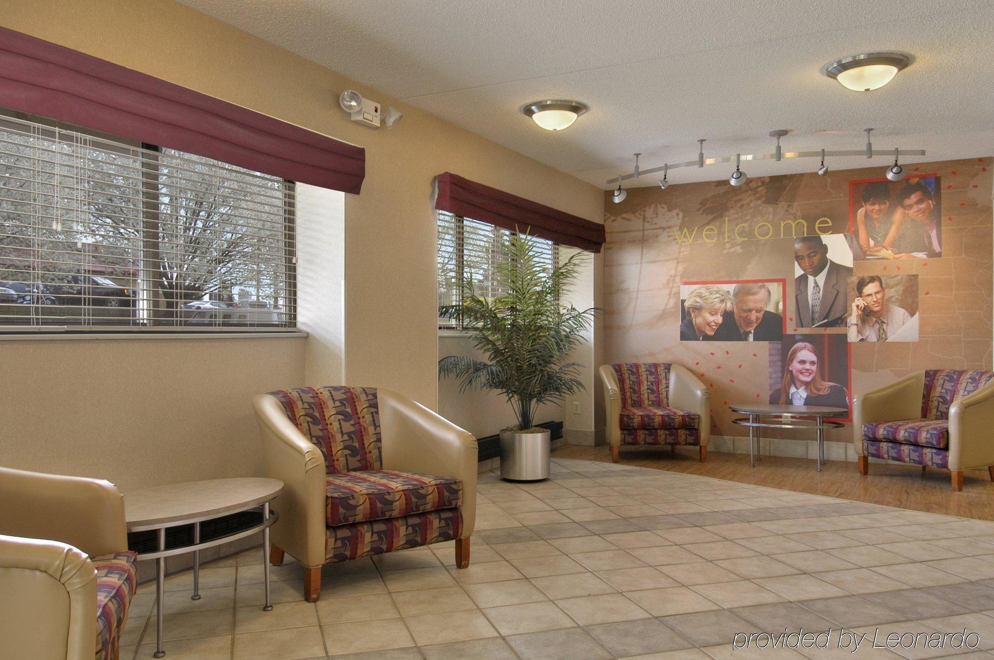 Red Roof Inn Detroit-Rochester Hills/ Auburn Hills ภายนอก รูปภาพ