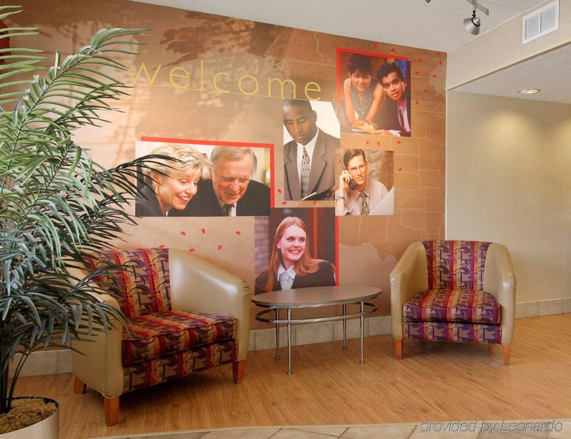 Red Roof Inn Detroit-Rochester Hills/ Auburn Hills ภายนอก รูปภาพ