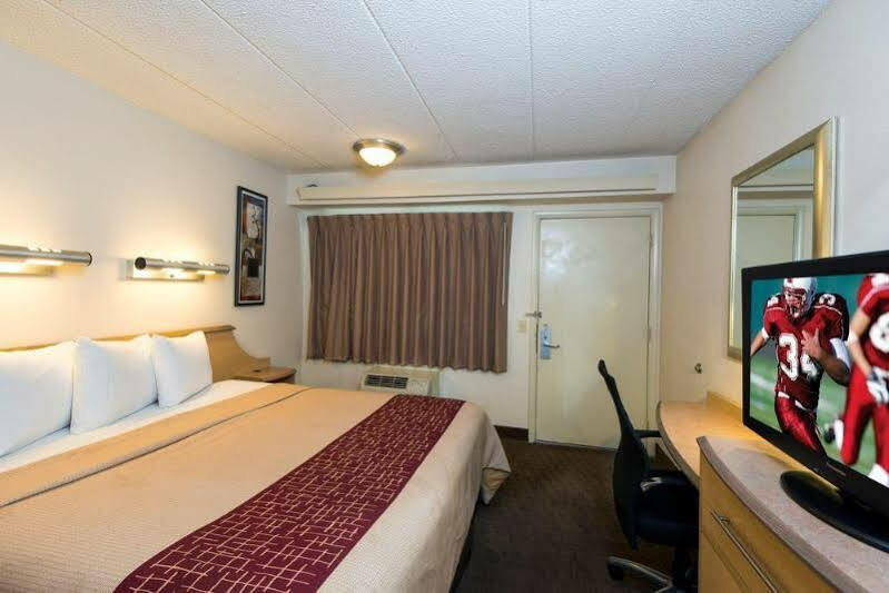 Red Roof Inn Detroit-Rochester Hills/ Auburn Hills ภายนอก รูปภาพ